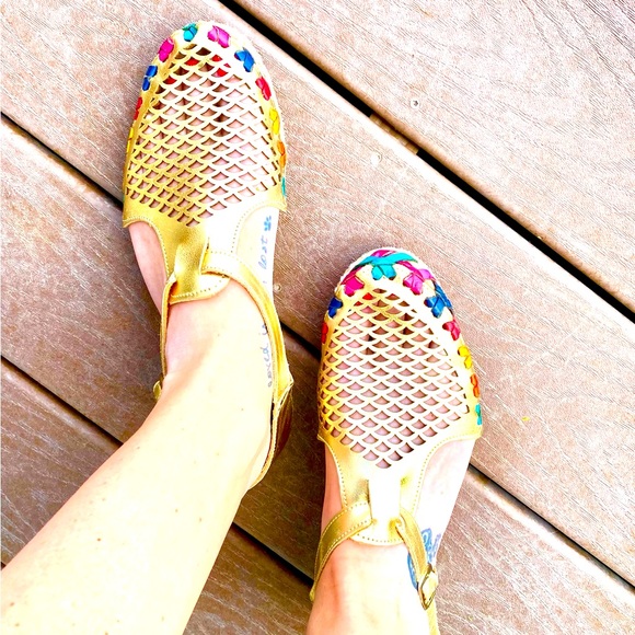 Women’s Huarache Shoes/Sandals. Shimmering Gold with Colorful Leather Sides. - Picture 6 of 9